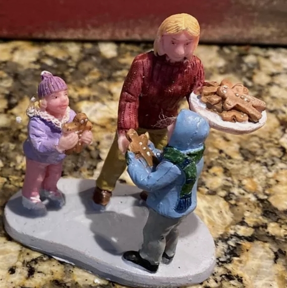 Lemax gingerbread Joy and accessory - Picture 3 of 3